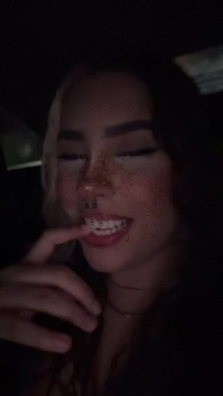 @𝓜𝔁𝓻𝓲𝓮🖤