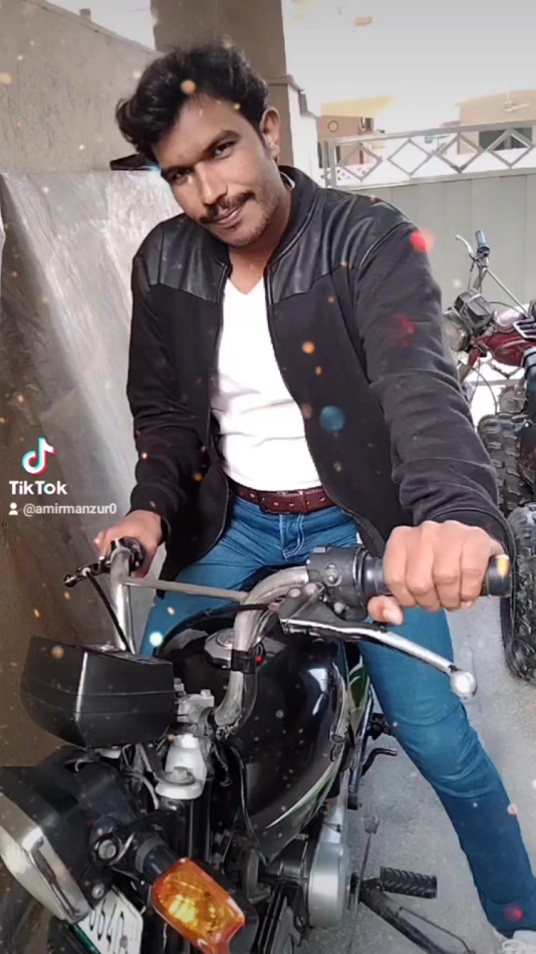 @Amir Manzur355