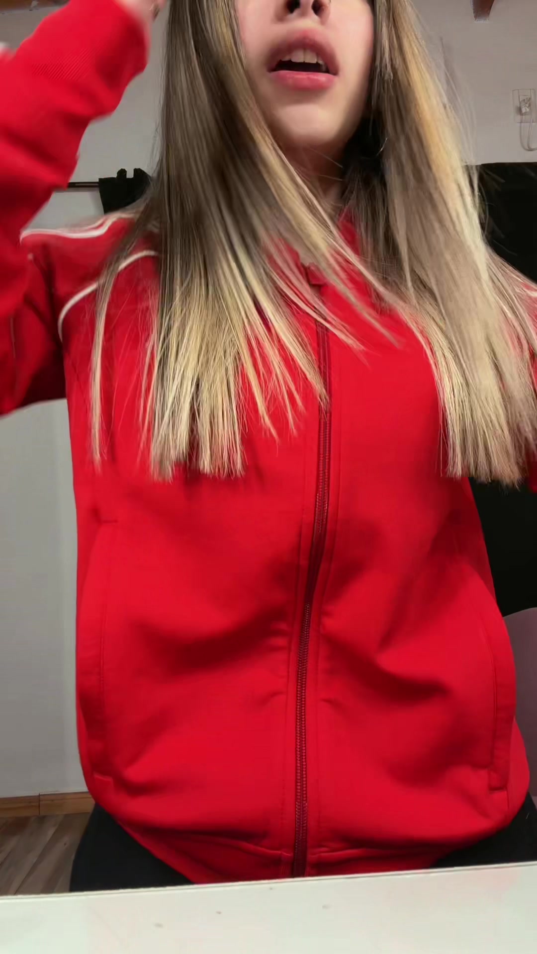 @𝒜𝑔𝓊𝓈𝓈