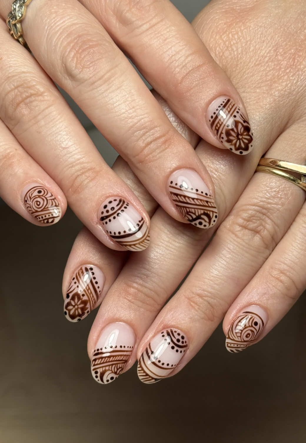 @arianarobinson.nails