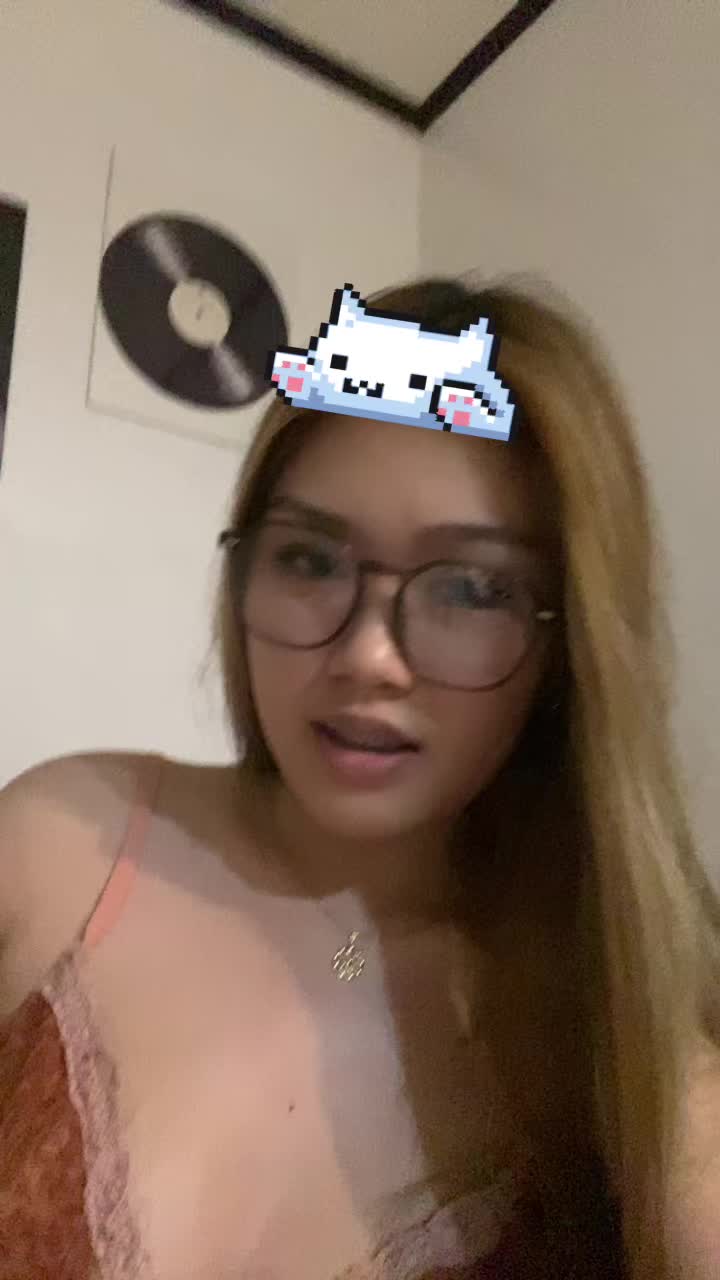 @whoskat
