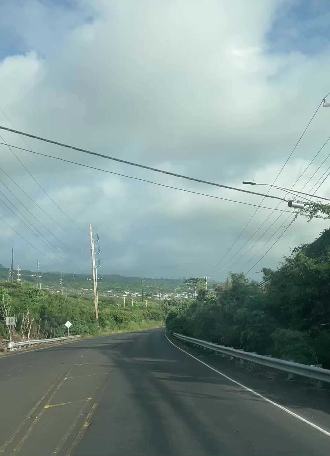 @Moms LioLamor in Hawaii 🇮🇩