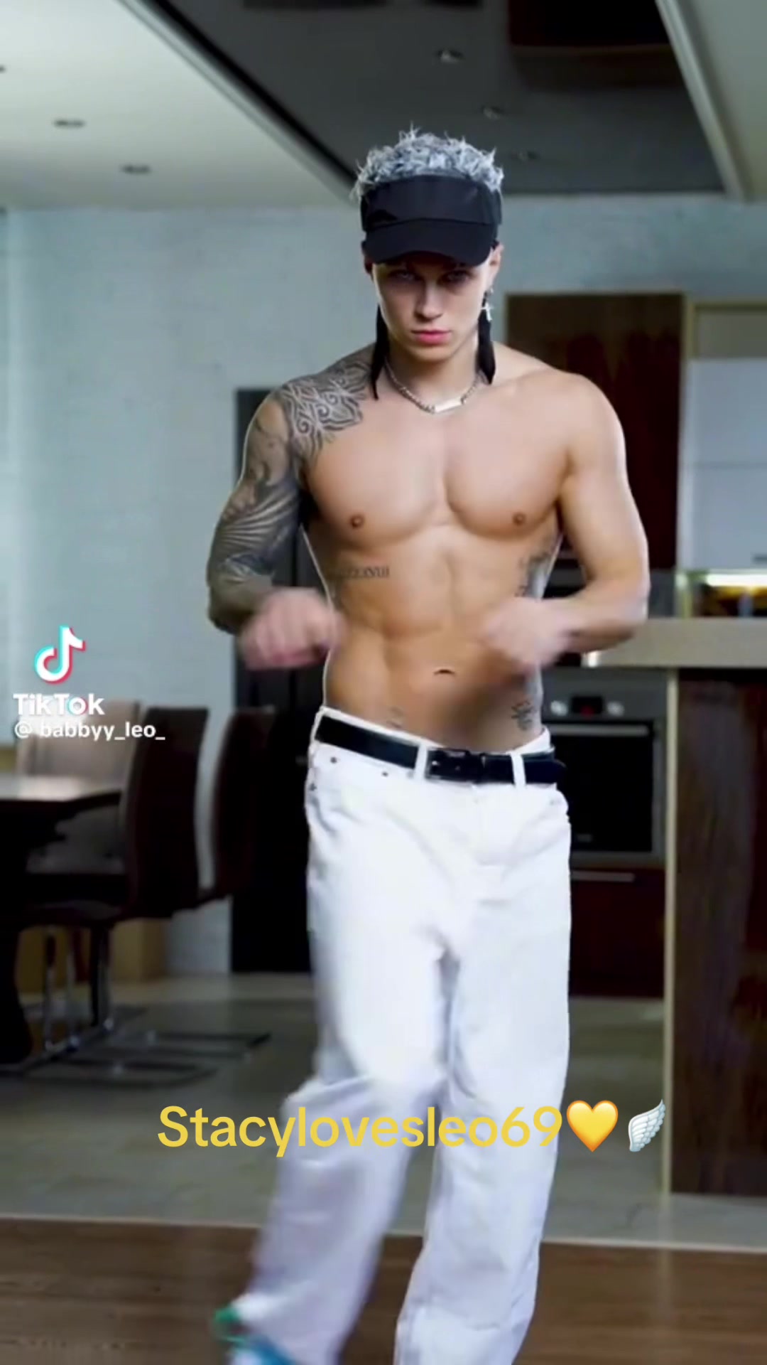 @stacylovesleo69💛🪽