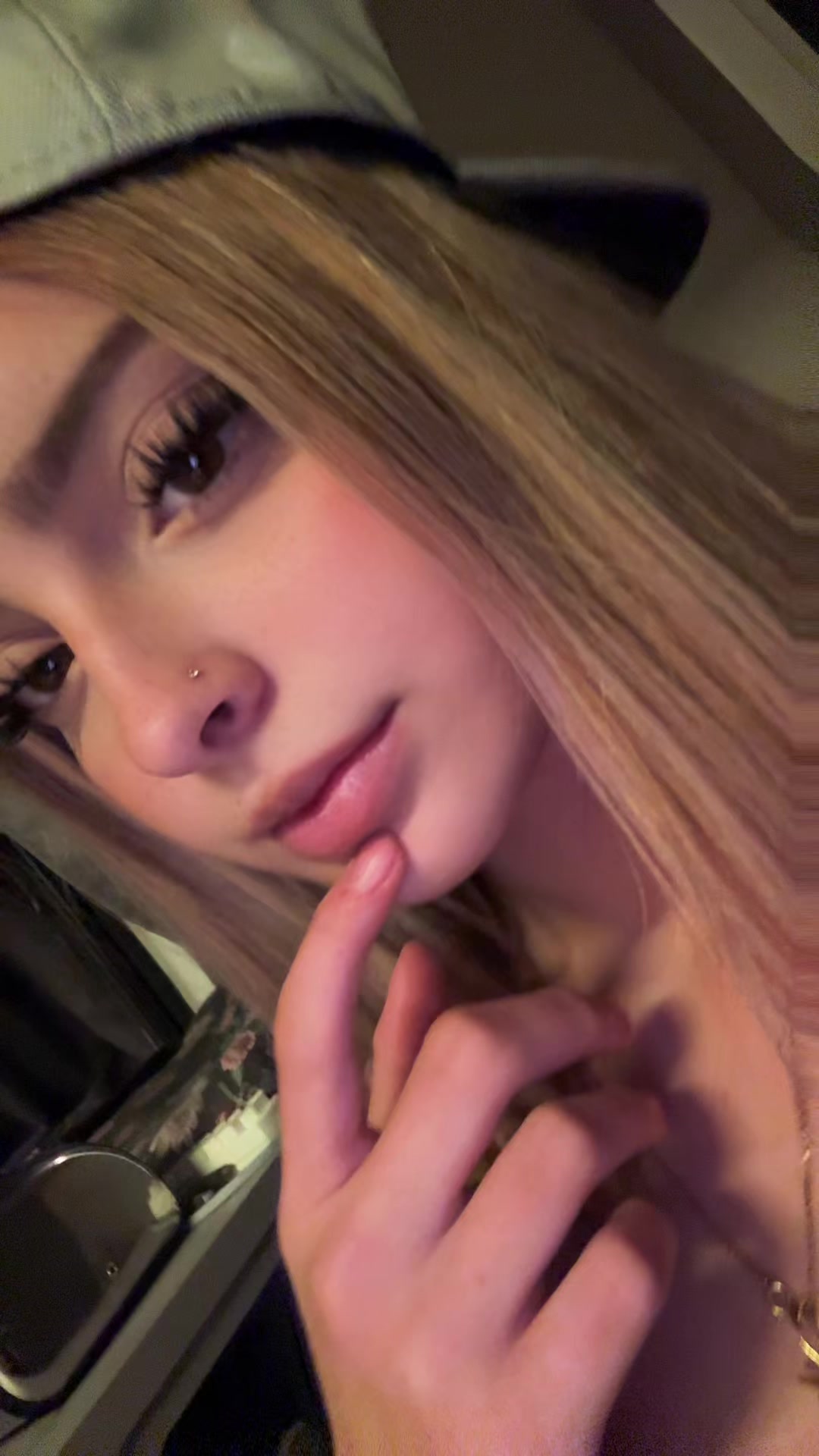 @𝕸𝖆𝖞𝖓𝖆𝖗𝖙 💭