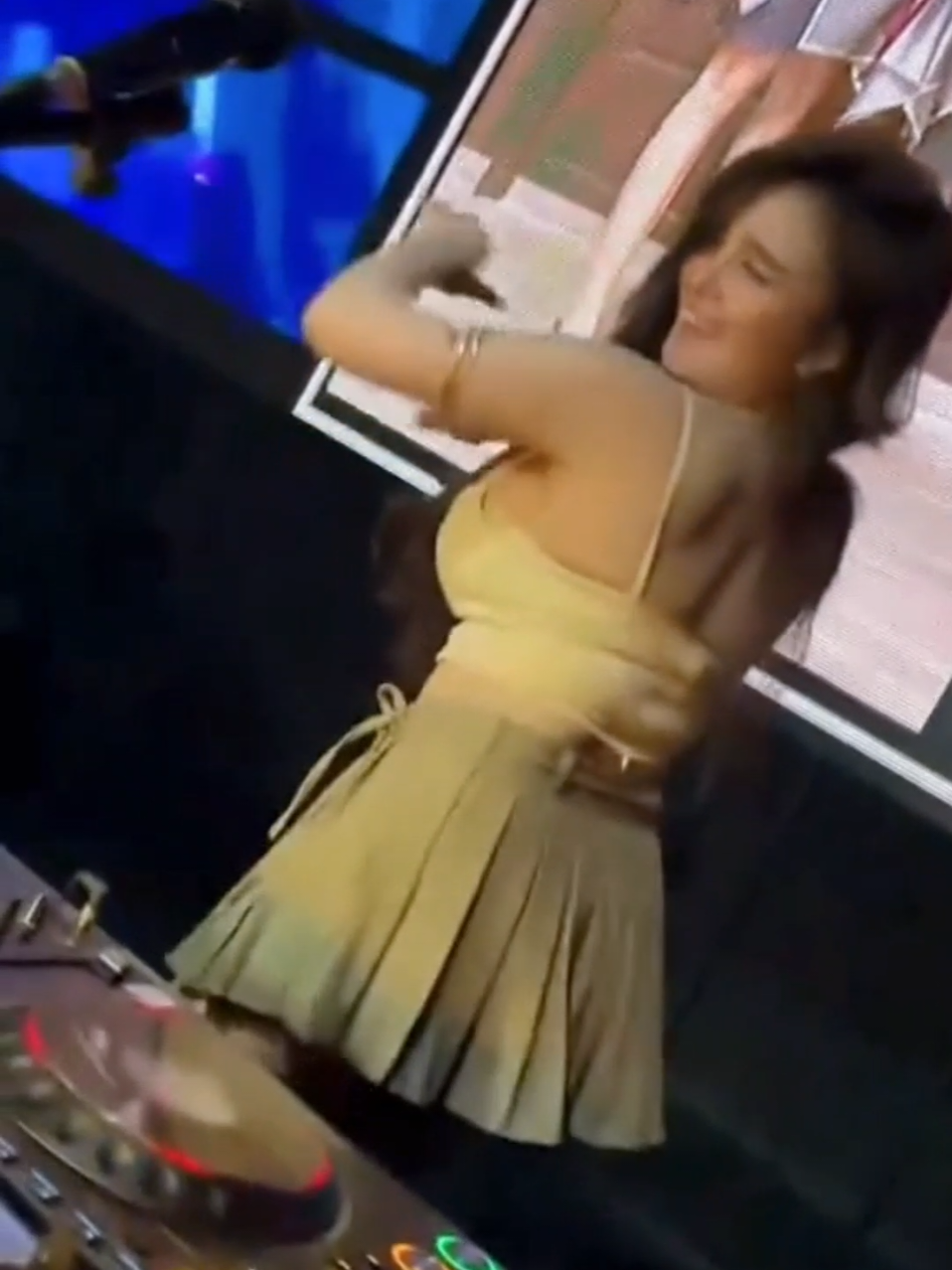 @Ladies Night