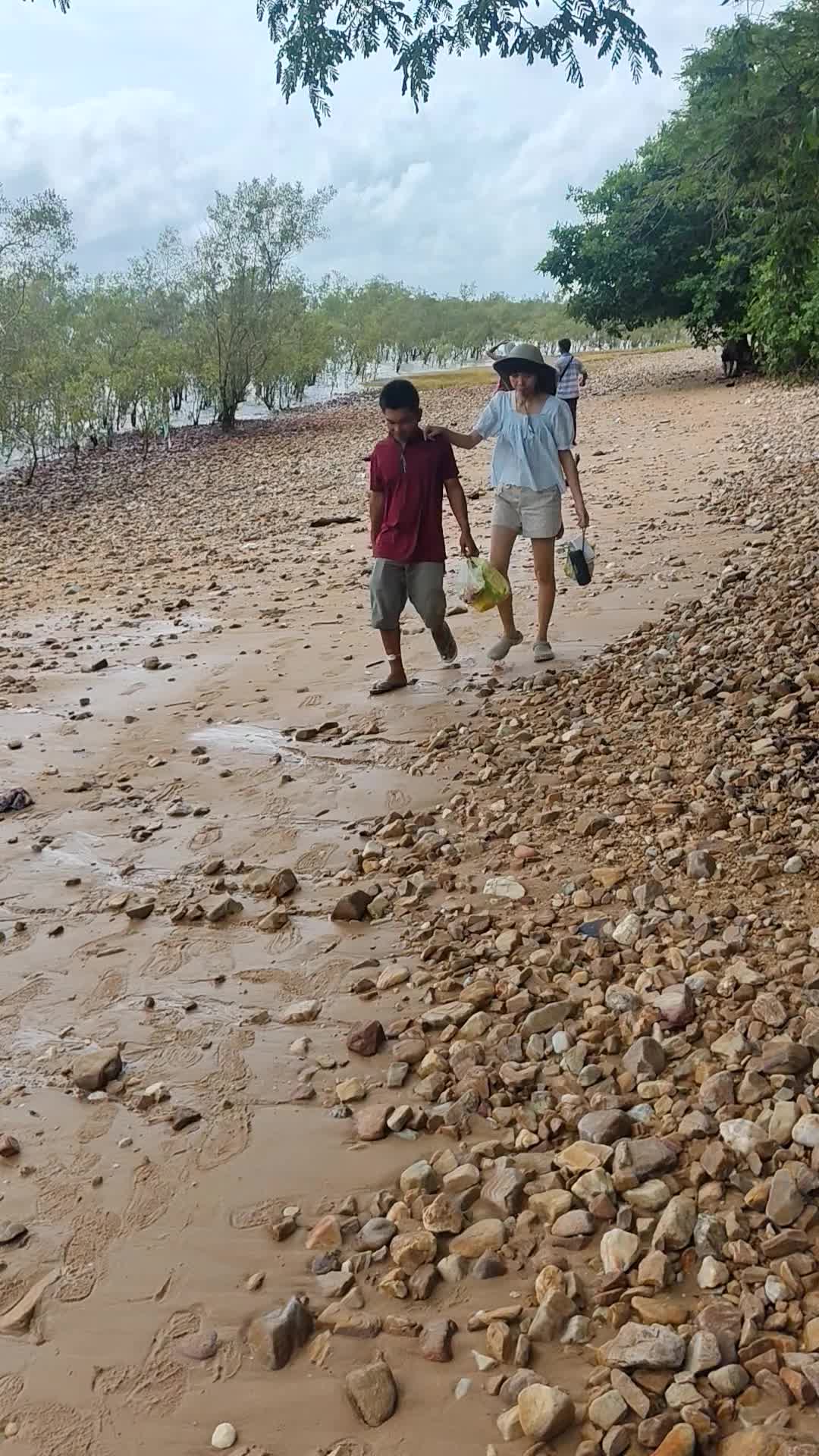 @Aung Min Soe