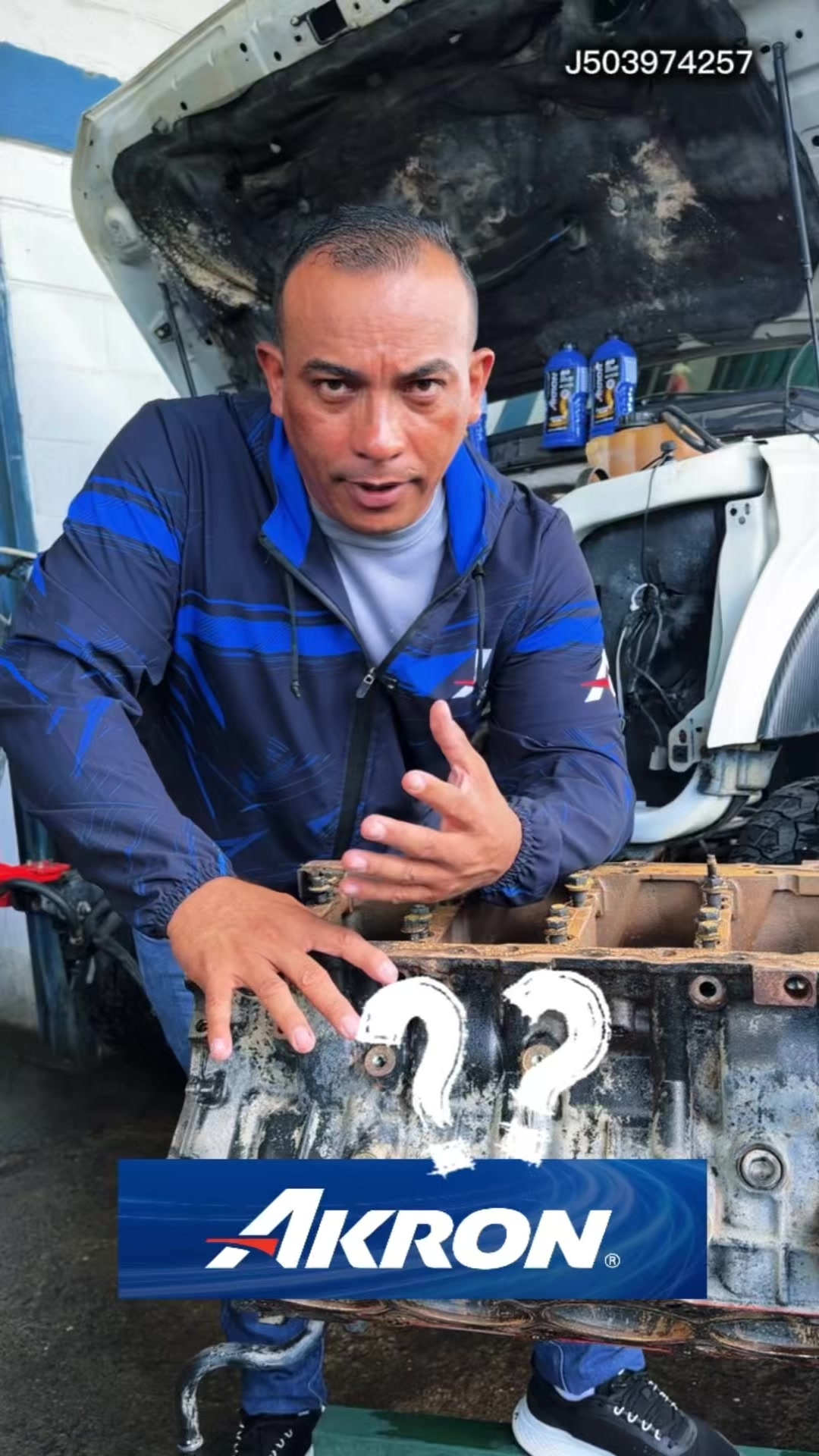 @V&iacute;ctor Aponte