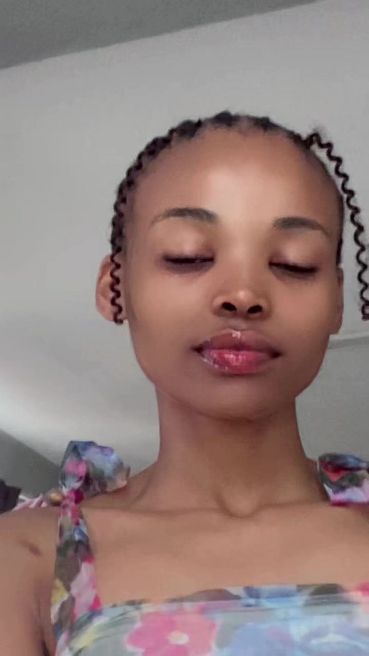 @Anele_Lushaba
