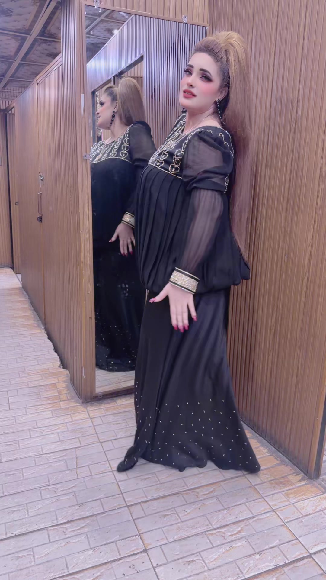 @Khoobsurat Official
