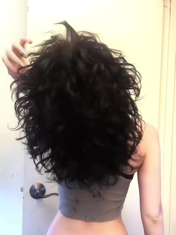 @bella