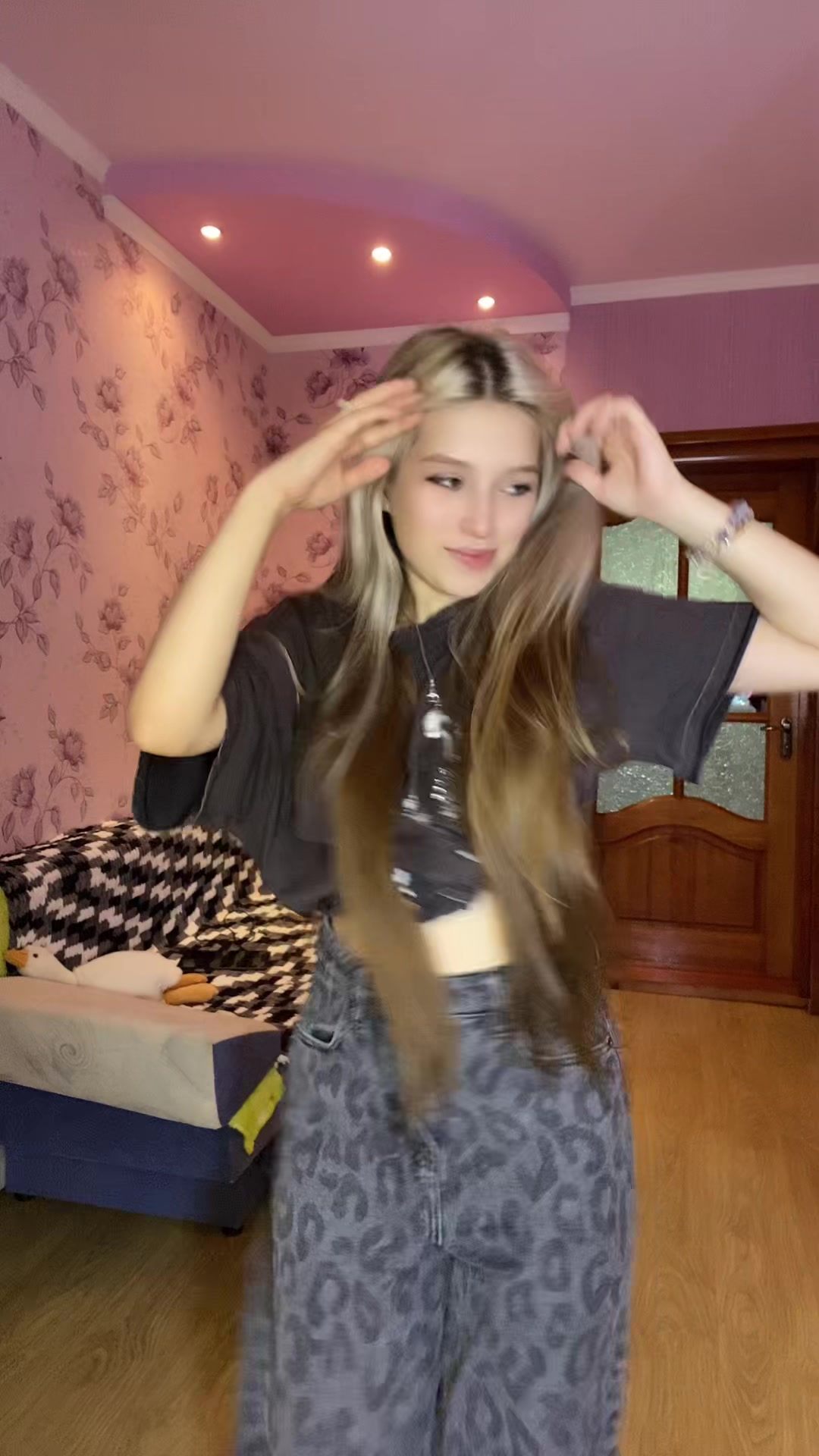 @Маленька