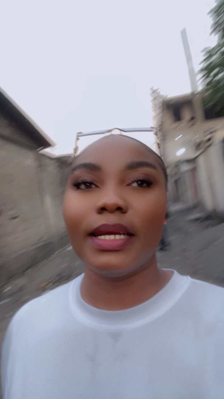 @BECKY OR Pure Mobutu 🦋