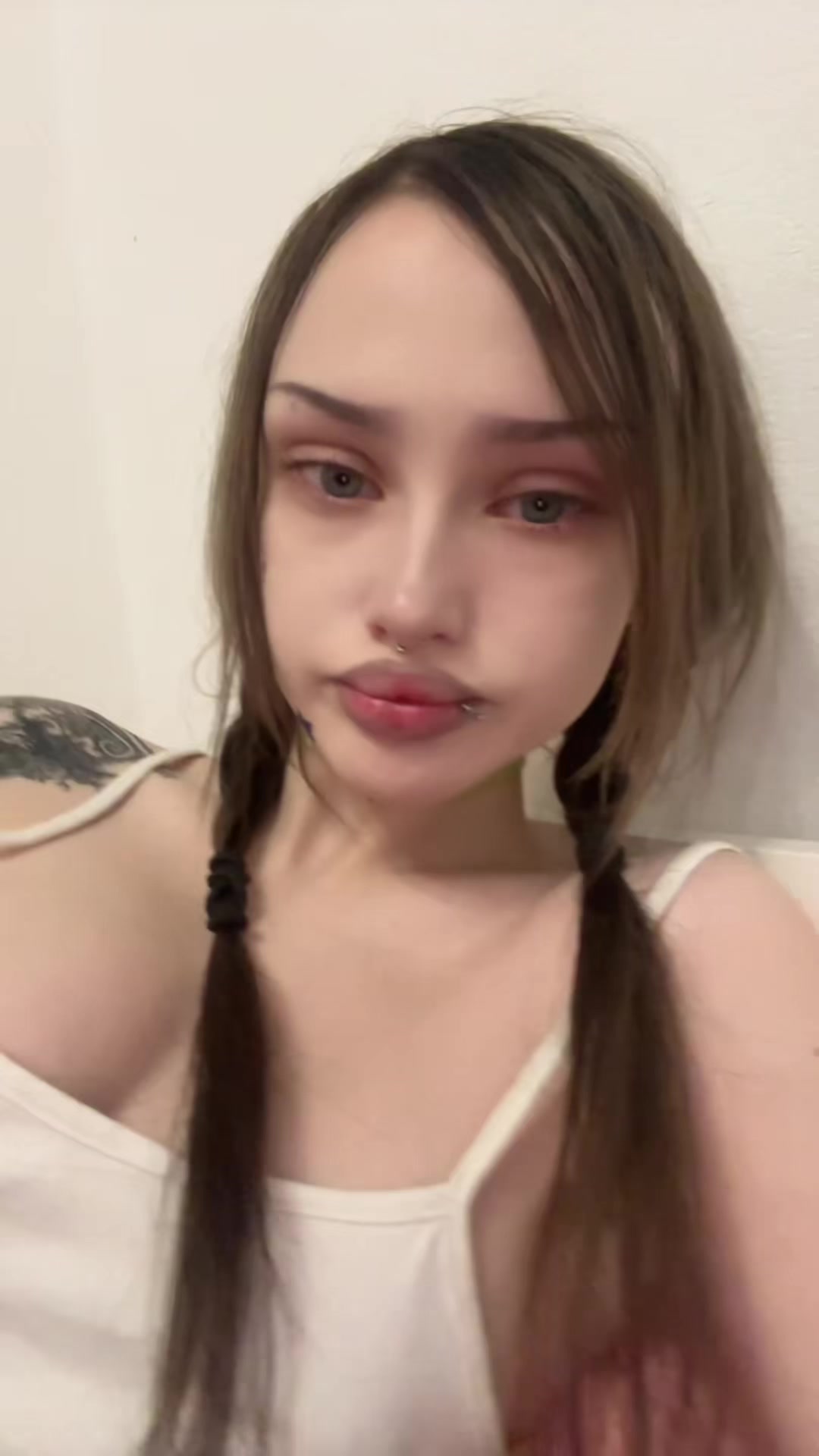 @☢️
