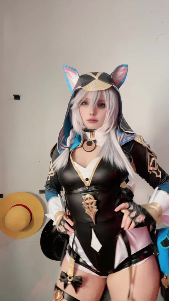 @kuroo ❀ coser
