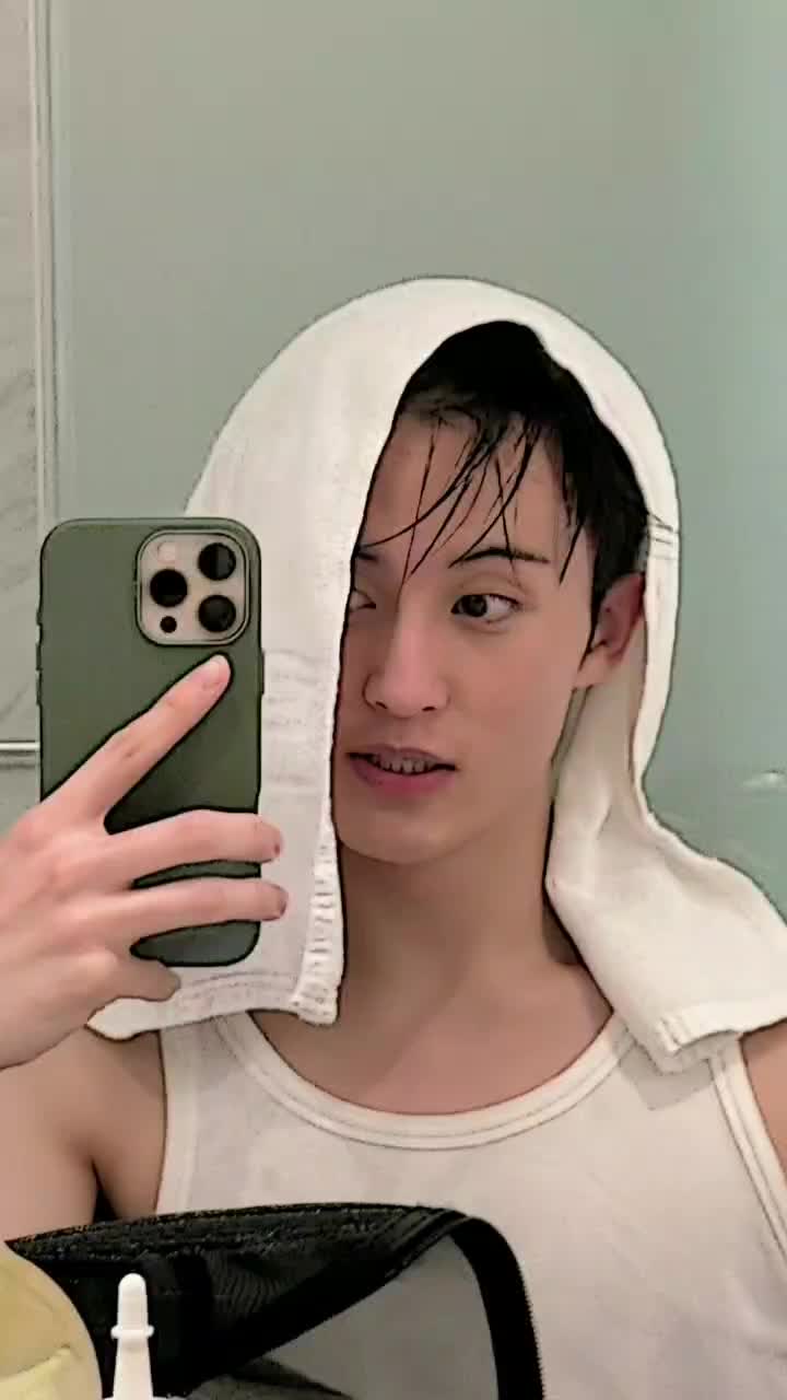 @꒰՞ °ᗝ°՞꒱.ᐟ.ᐟ