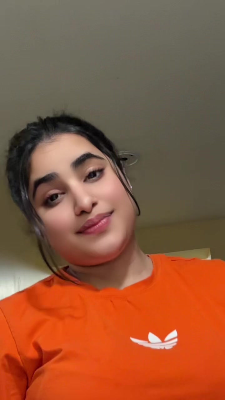 @riyaa_sharma18