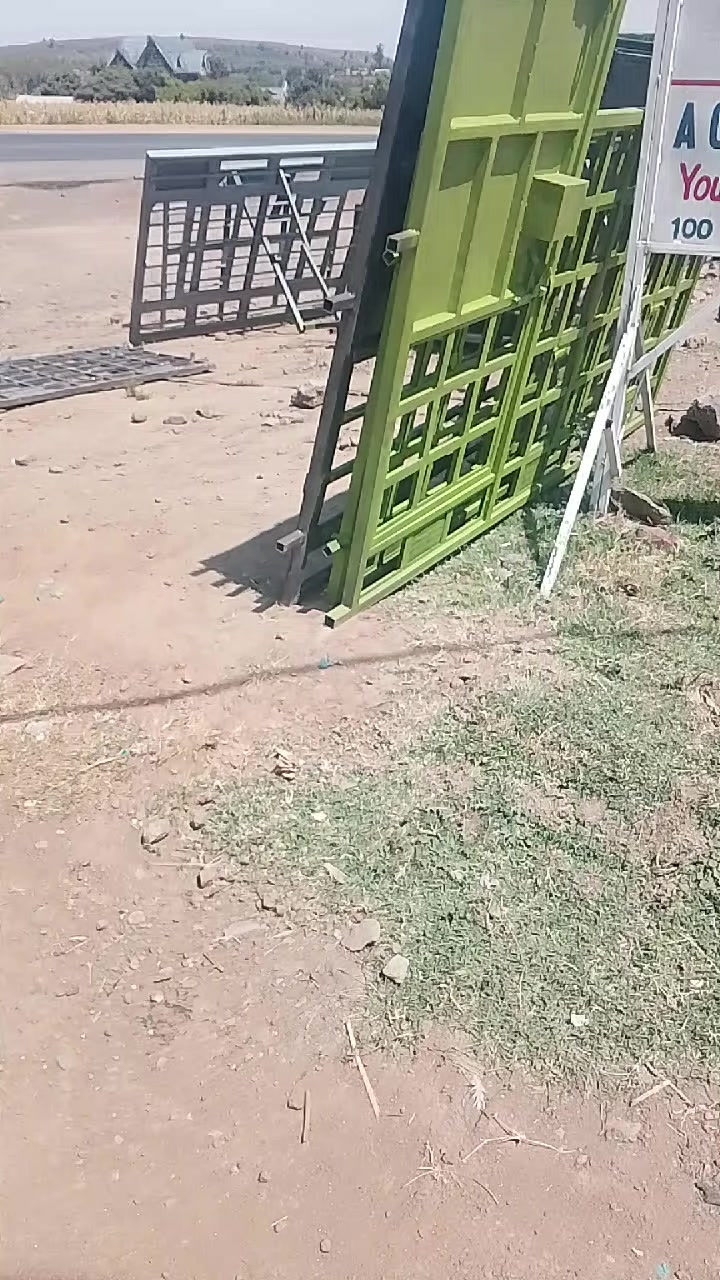 @Ezii