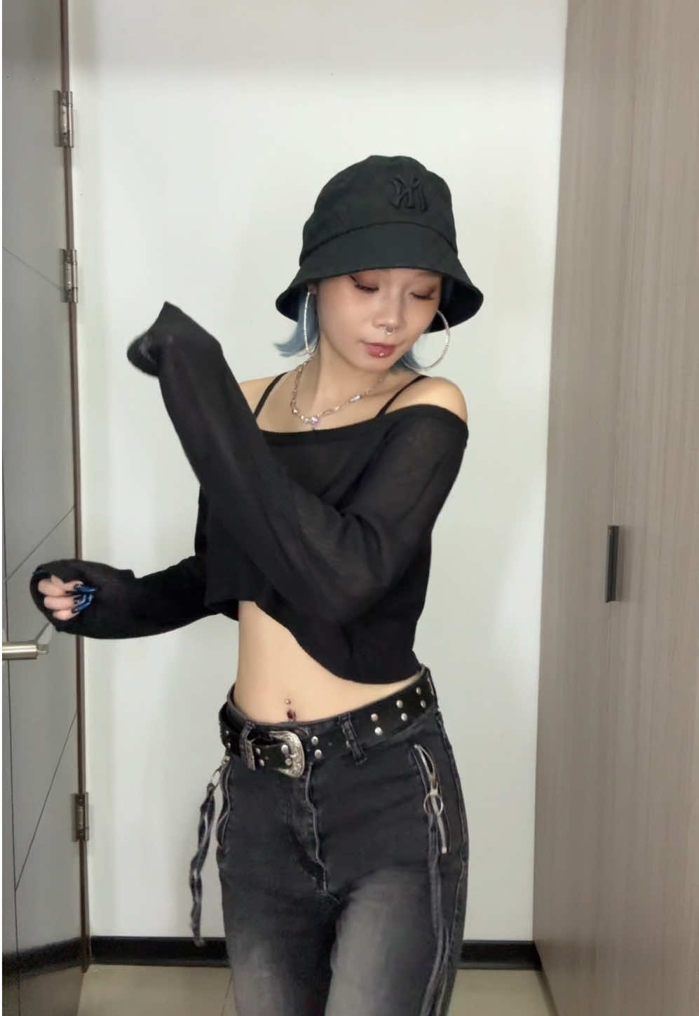@A-dark 黑達克👽