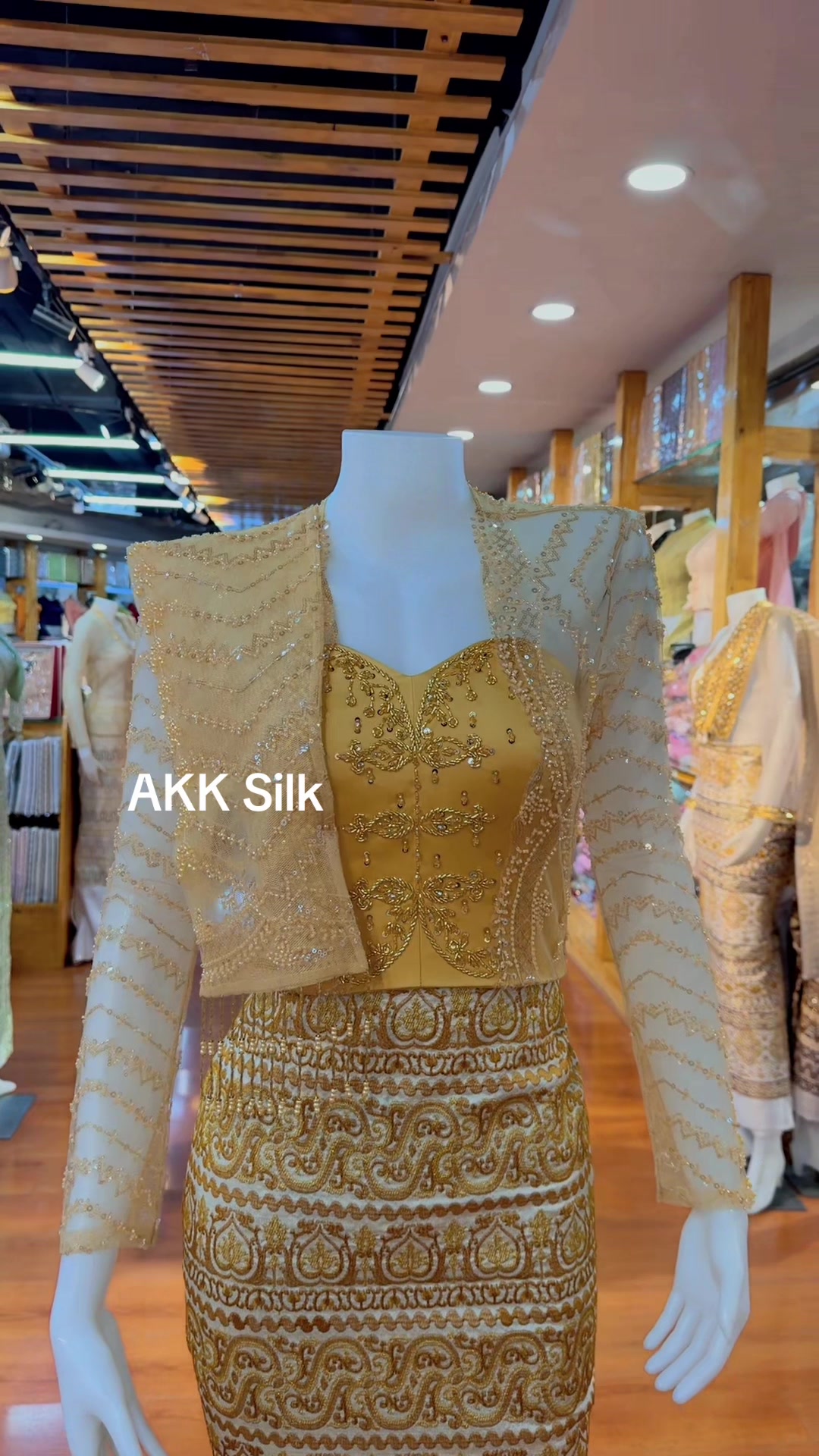 @Akk Silk (official account)
