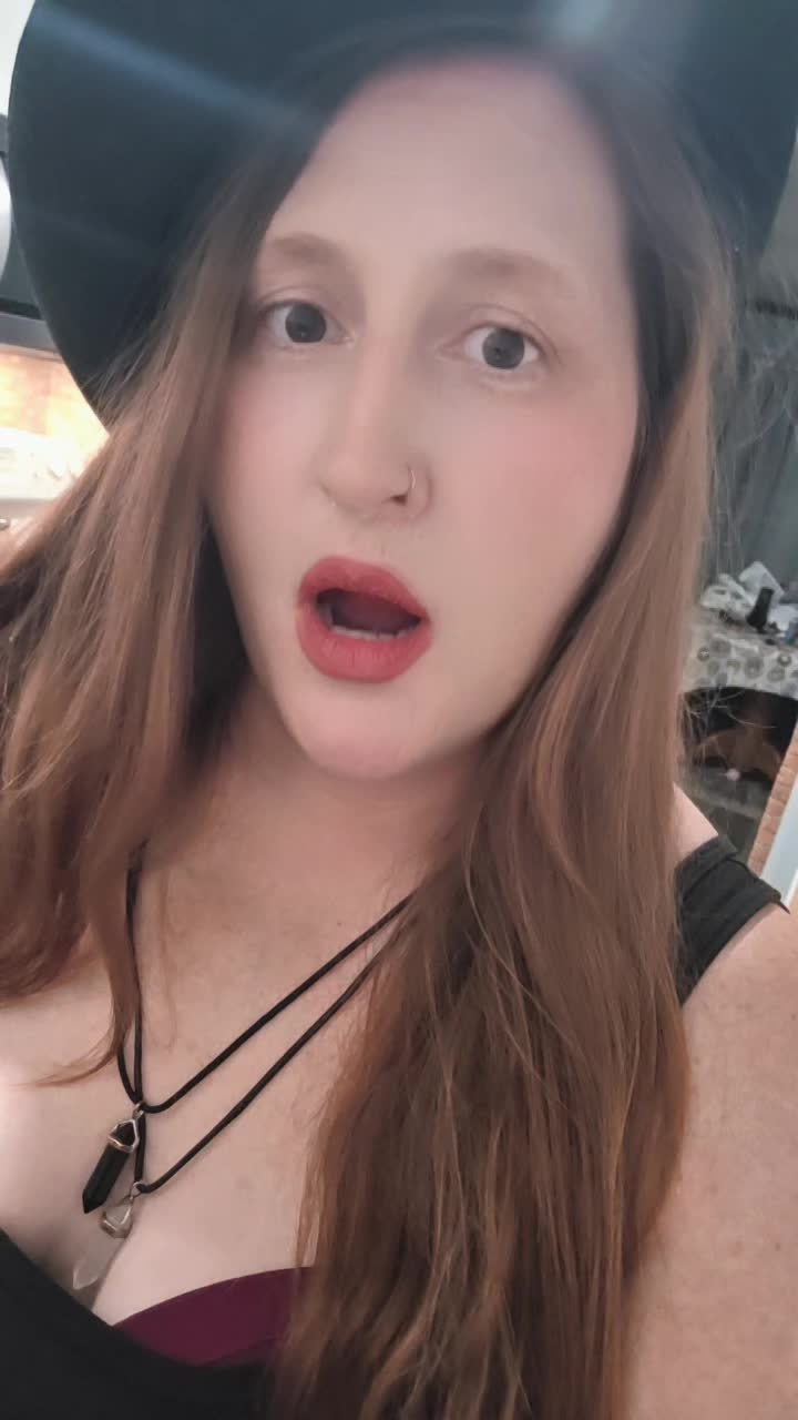 @ZombieMom🩶