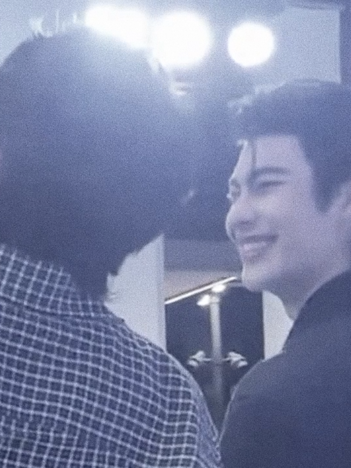 @eli ธีร์เวฟ `🍊