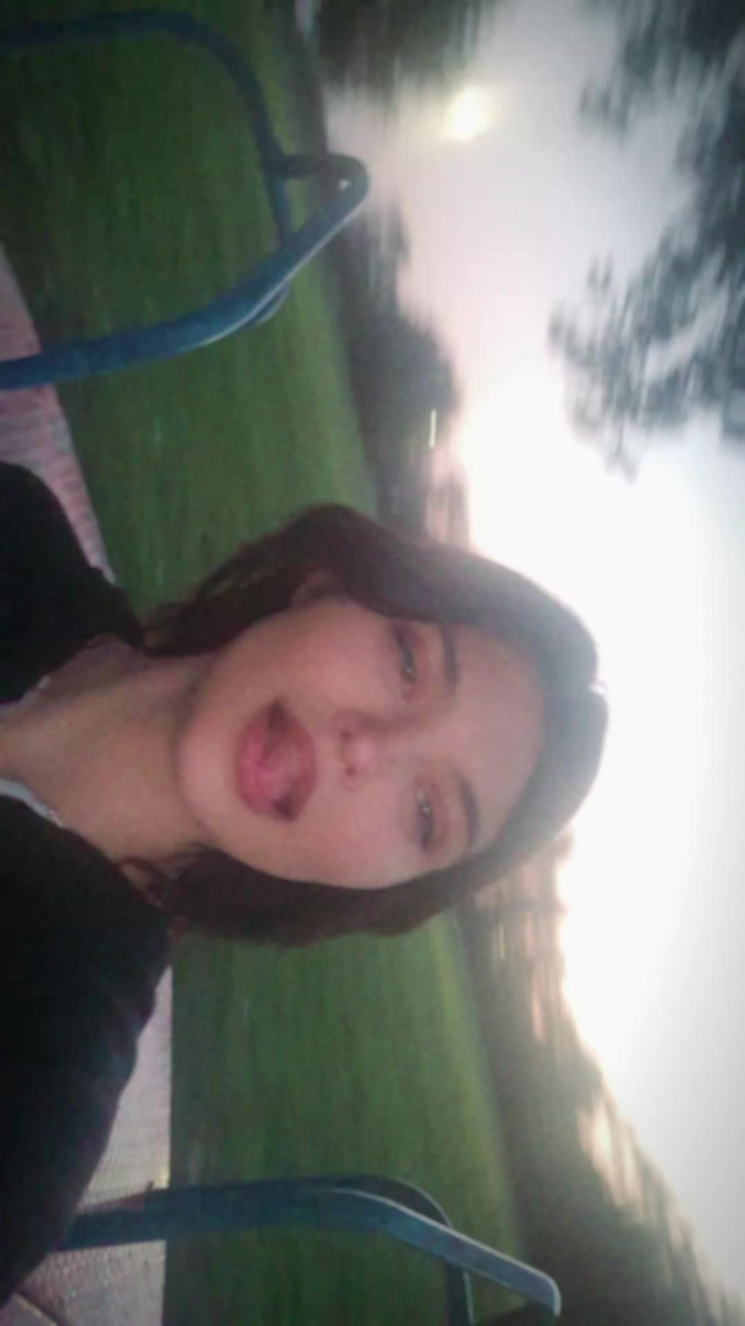 @Bella