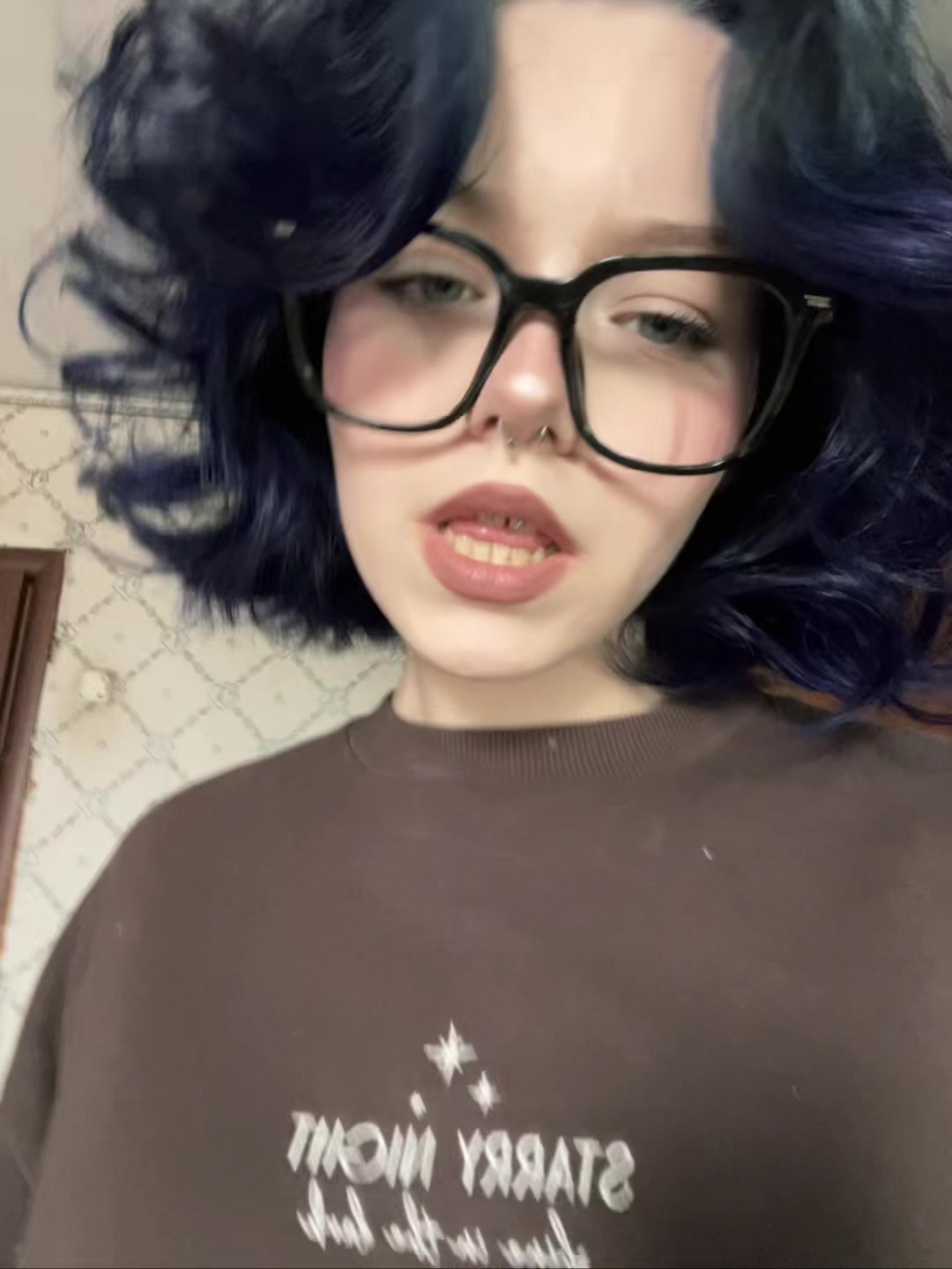 @・✧𝔦𝔪𝔞𝔰𝔩𝔲𝔱✧・