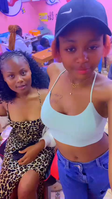 @kacee😩🦋