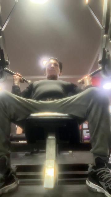 @Fitness .Gymbro🇪🇨🇺🇸