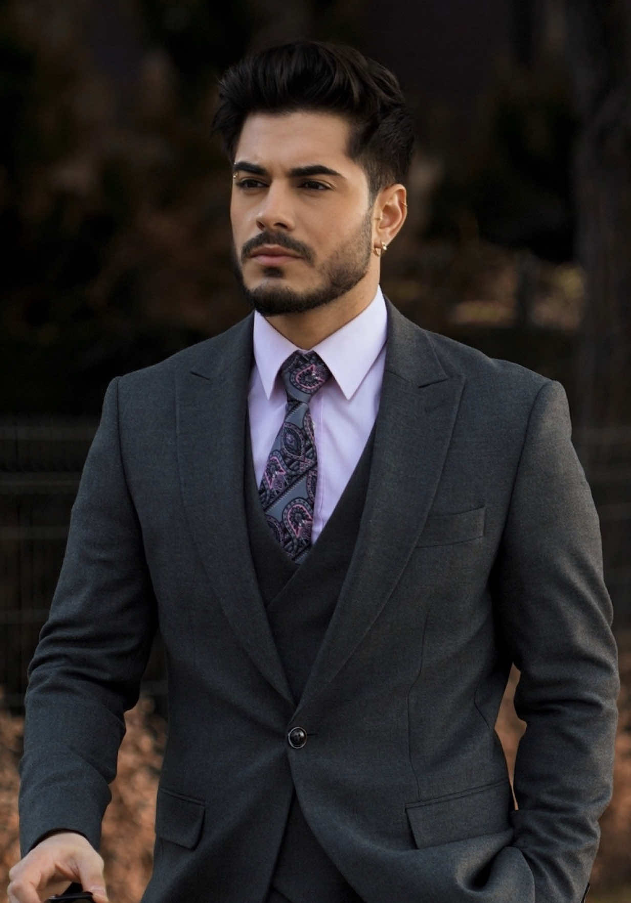 @𝐵 𝐴 𝑅 𝐼 𝑆 🐺
