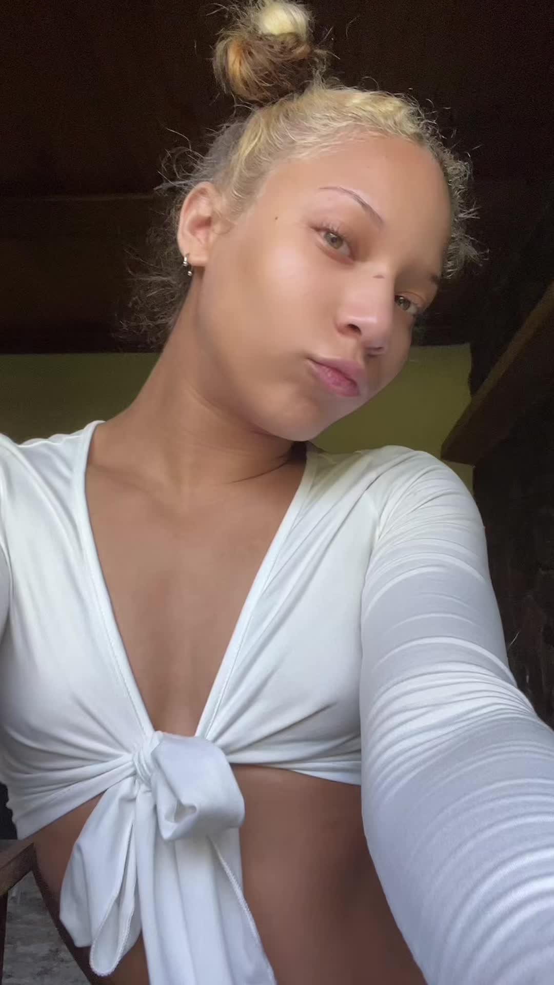@tightyungbaby