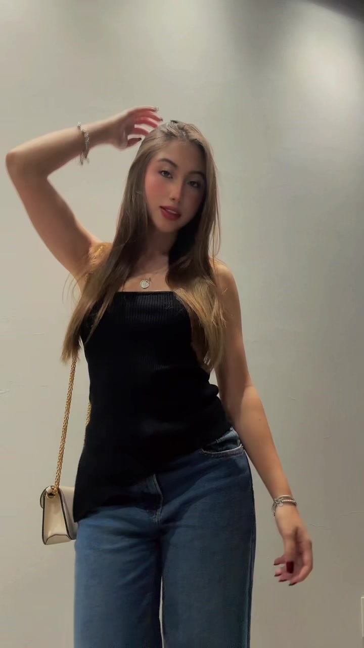 @laura
