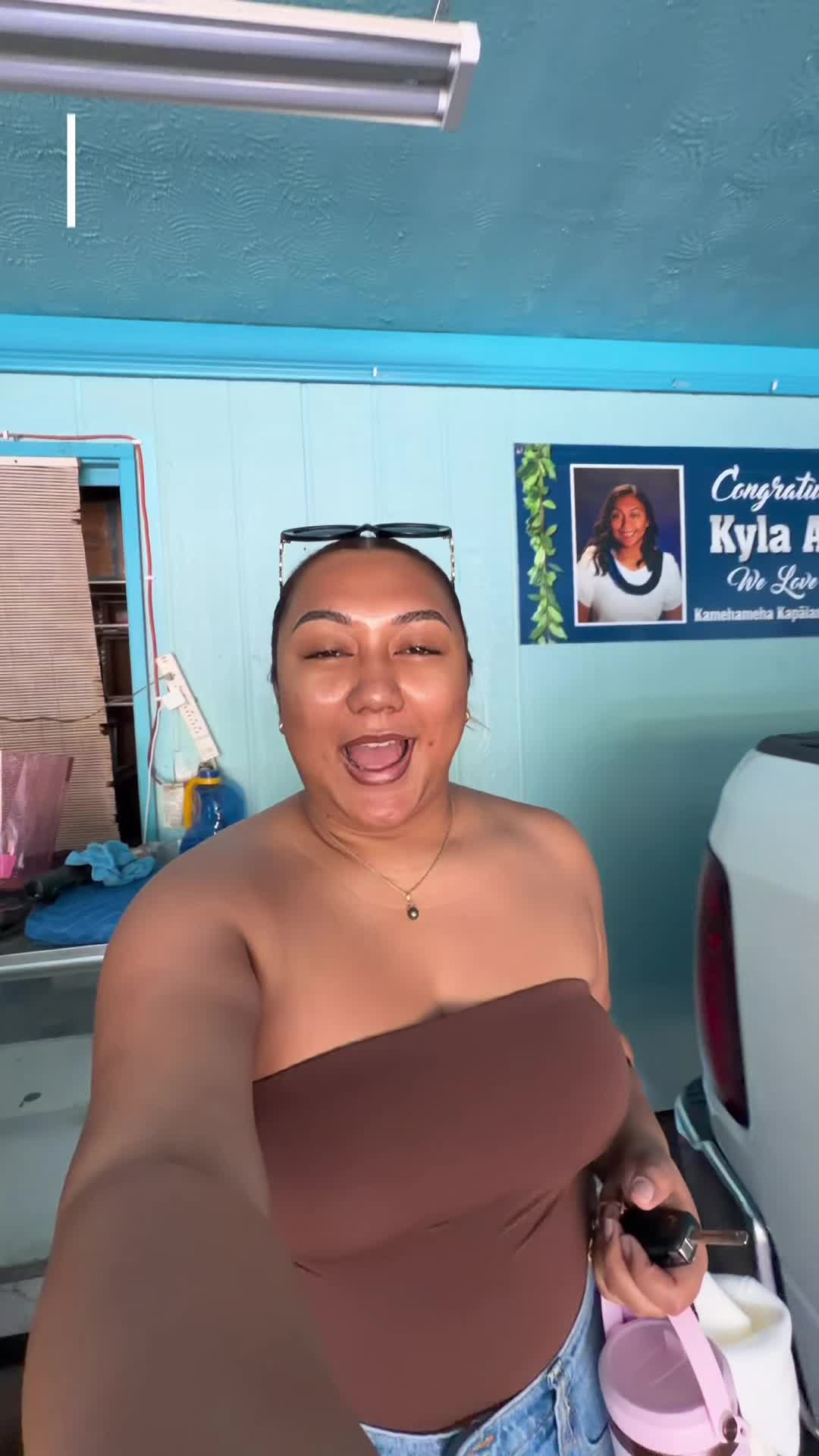 @KYLA SAVEA <3
