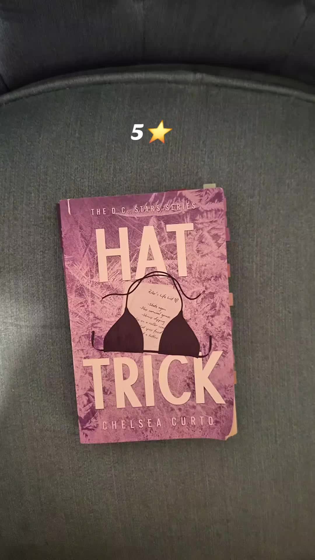 @Christina's Book Corner 📚