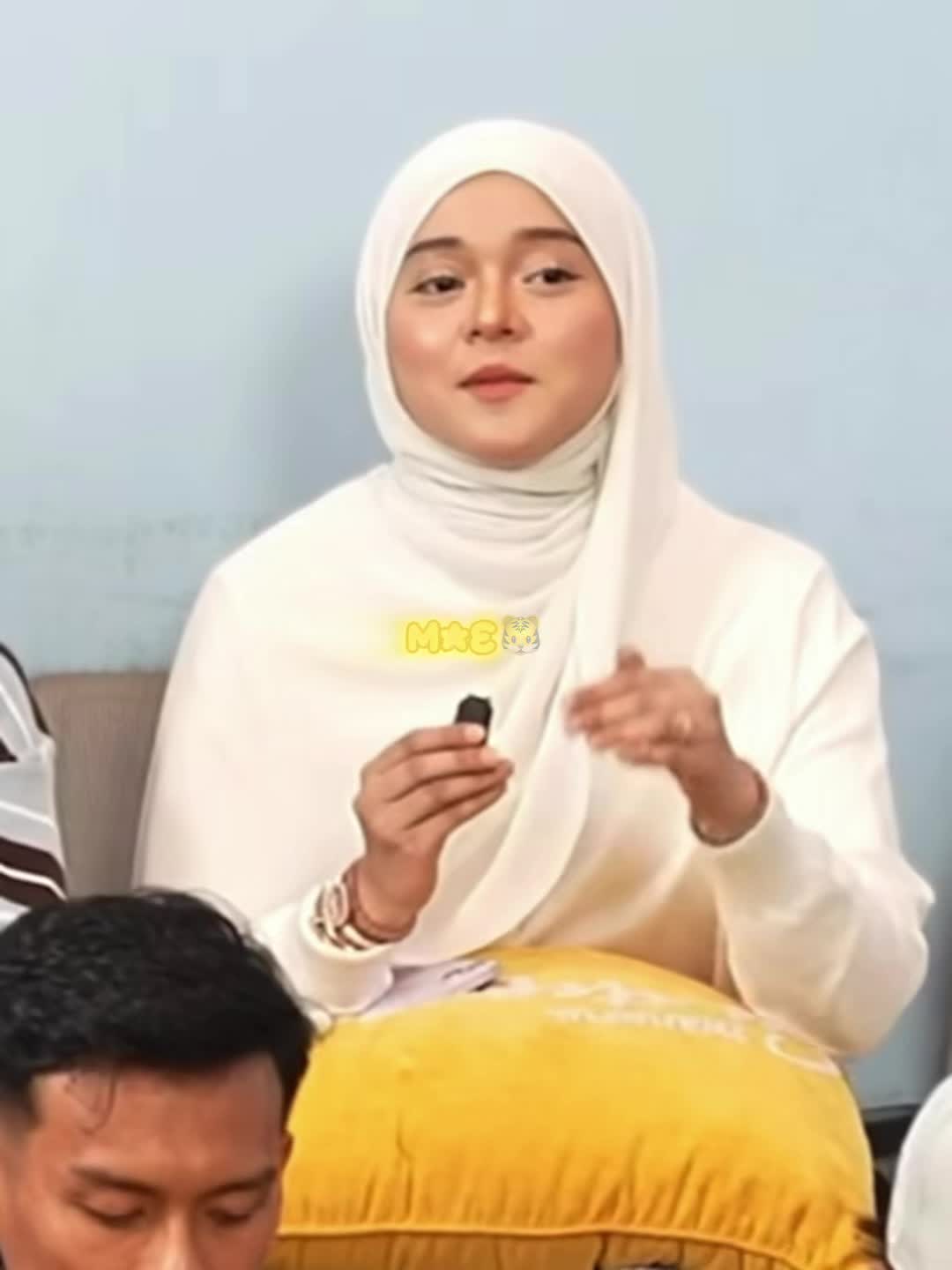 @mæ ᥫ᭡⋆