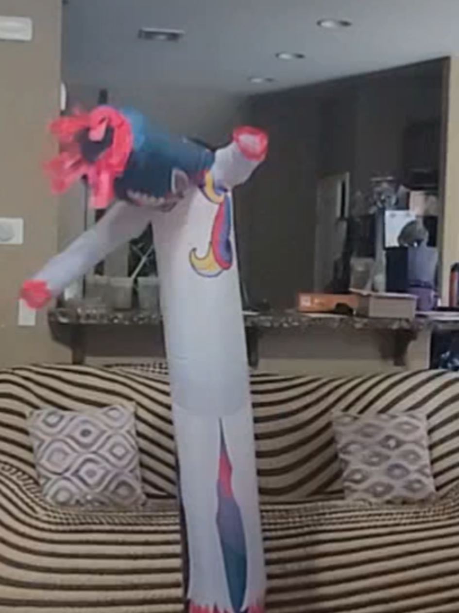 @holtincredibleworld