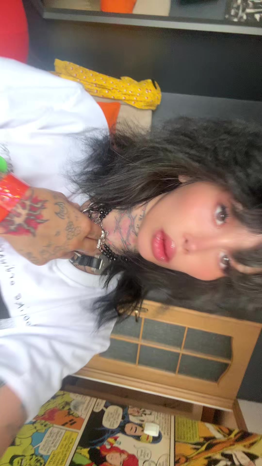 @zommmbri