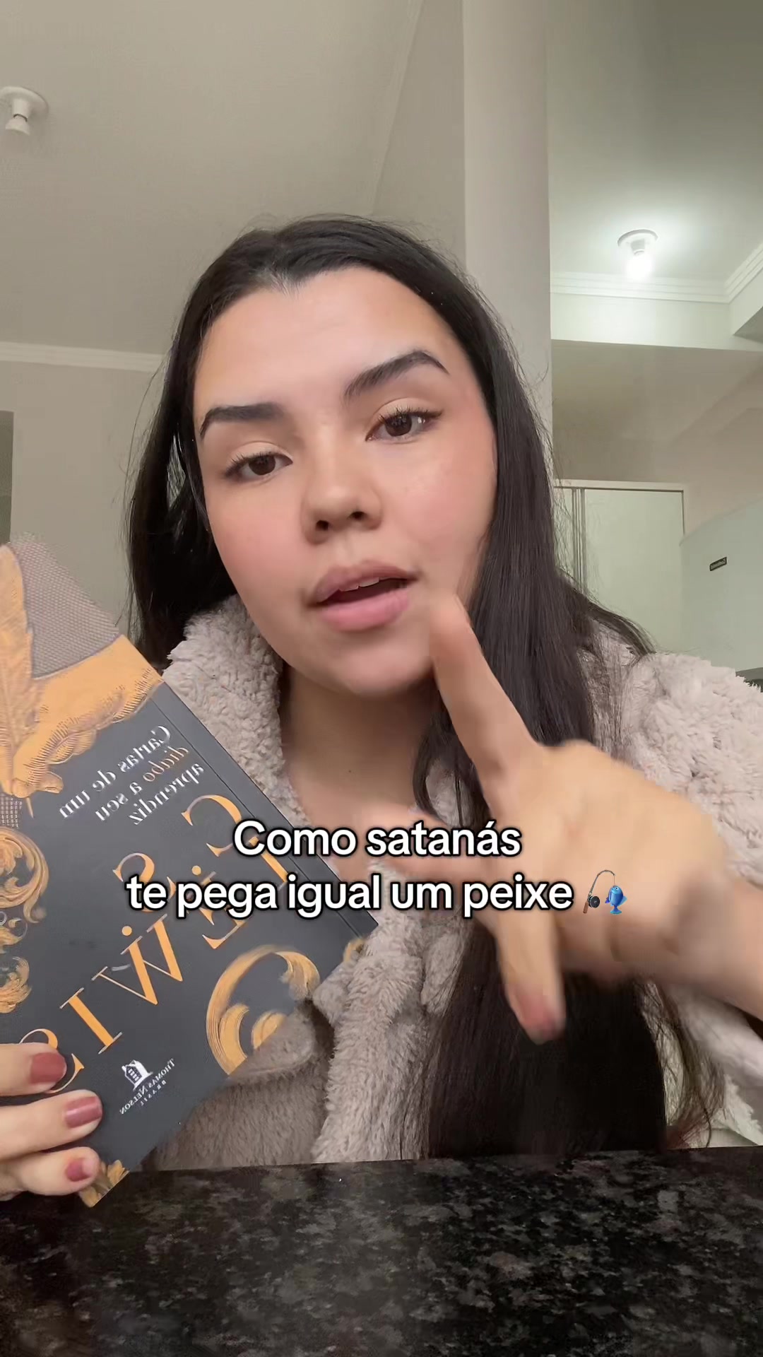 @taina_schmidt_