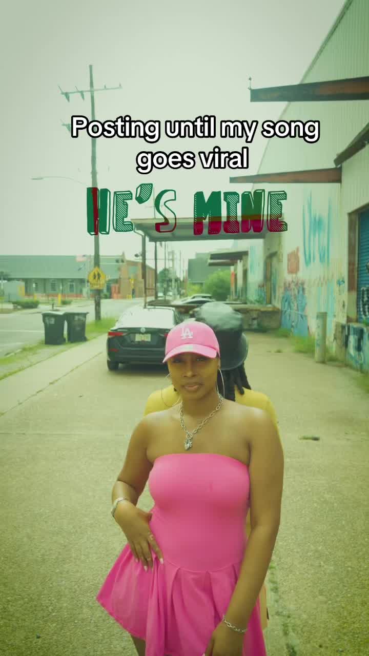 @QweenQweezy