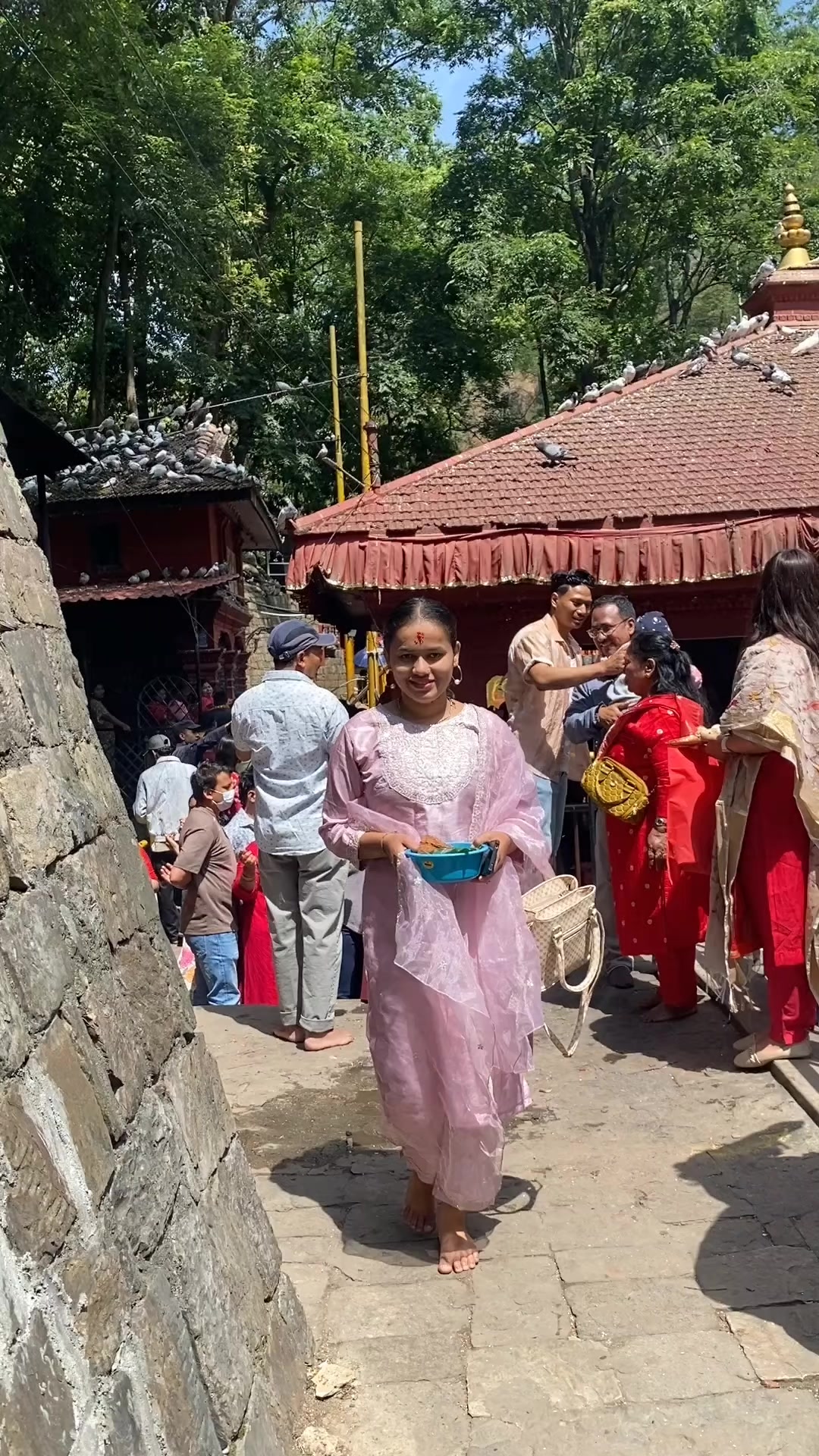 @बाहुनी don