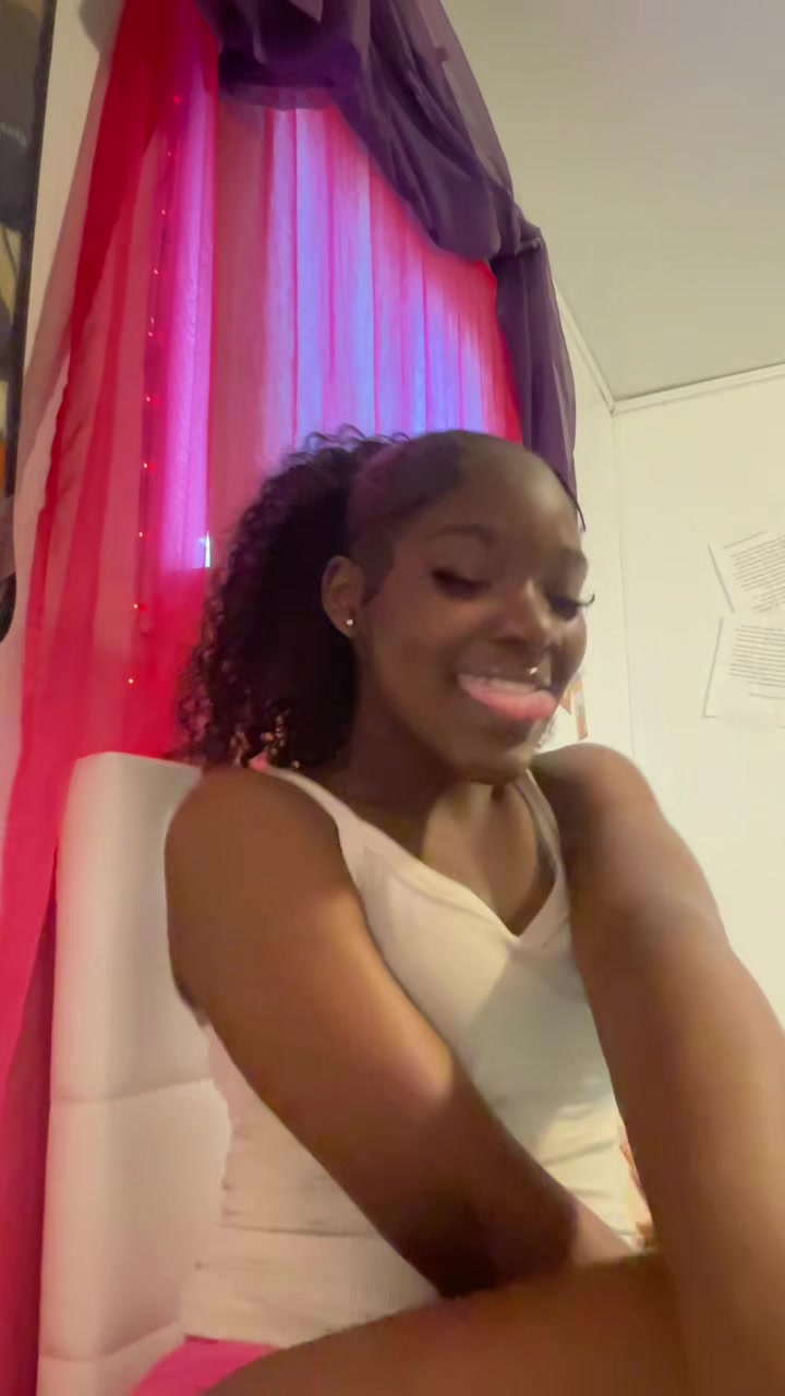 @justjanelllife