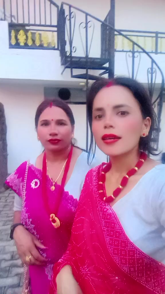 @Sanaya San