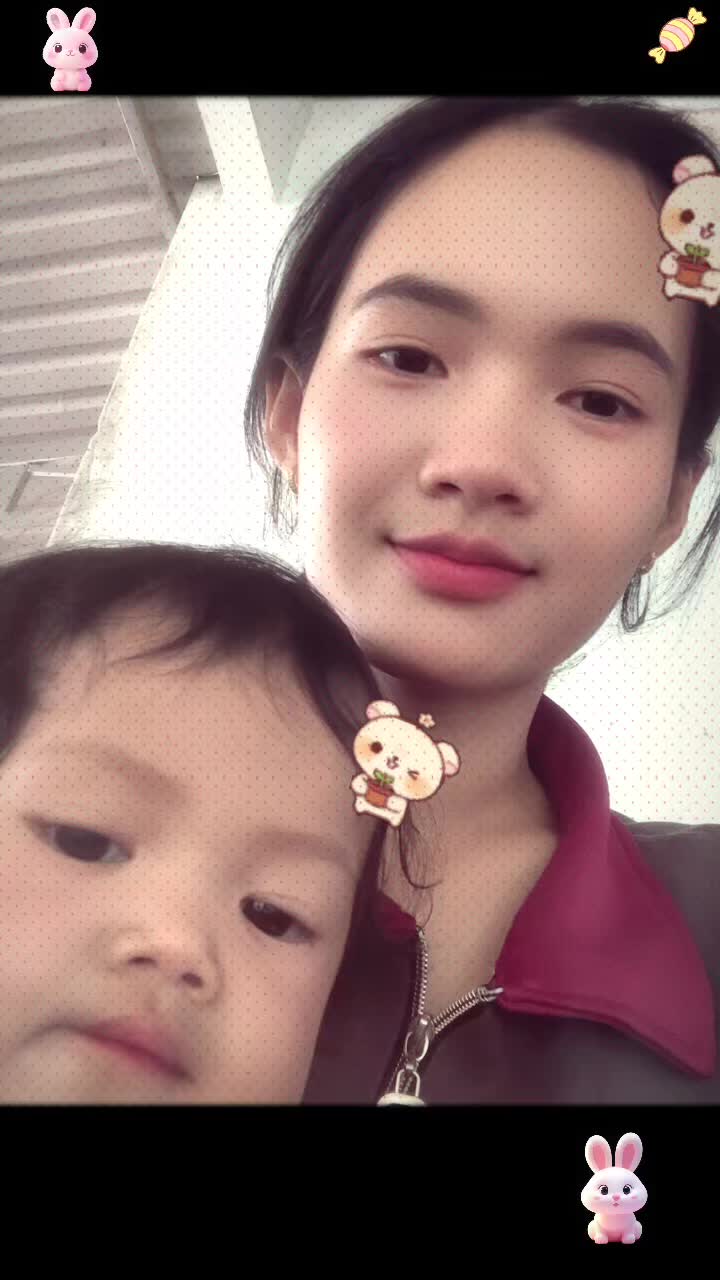 @លី៚ នីន