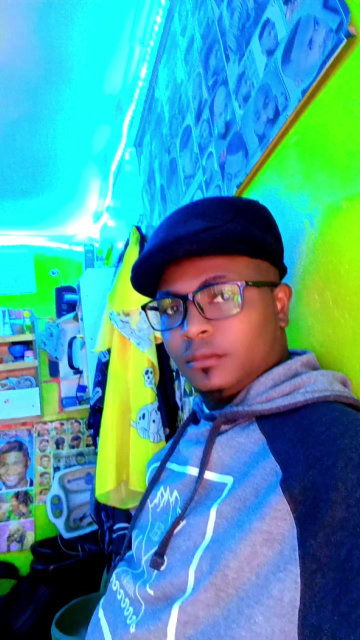 @kinyozi Key cutting kenol