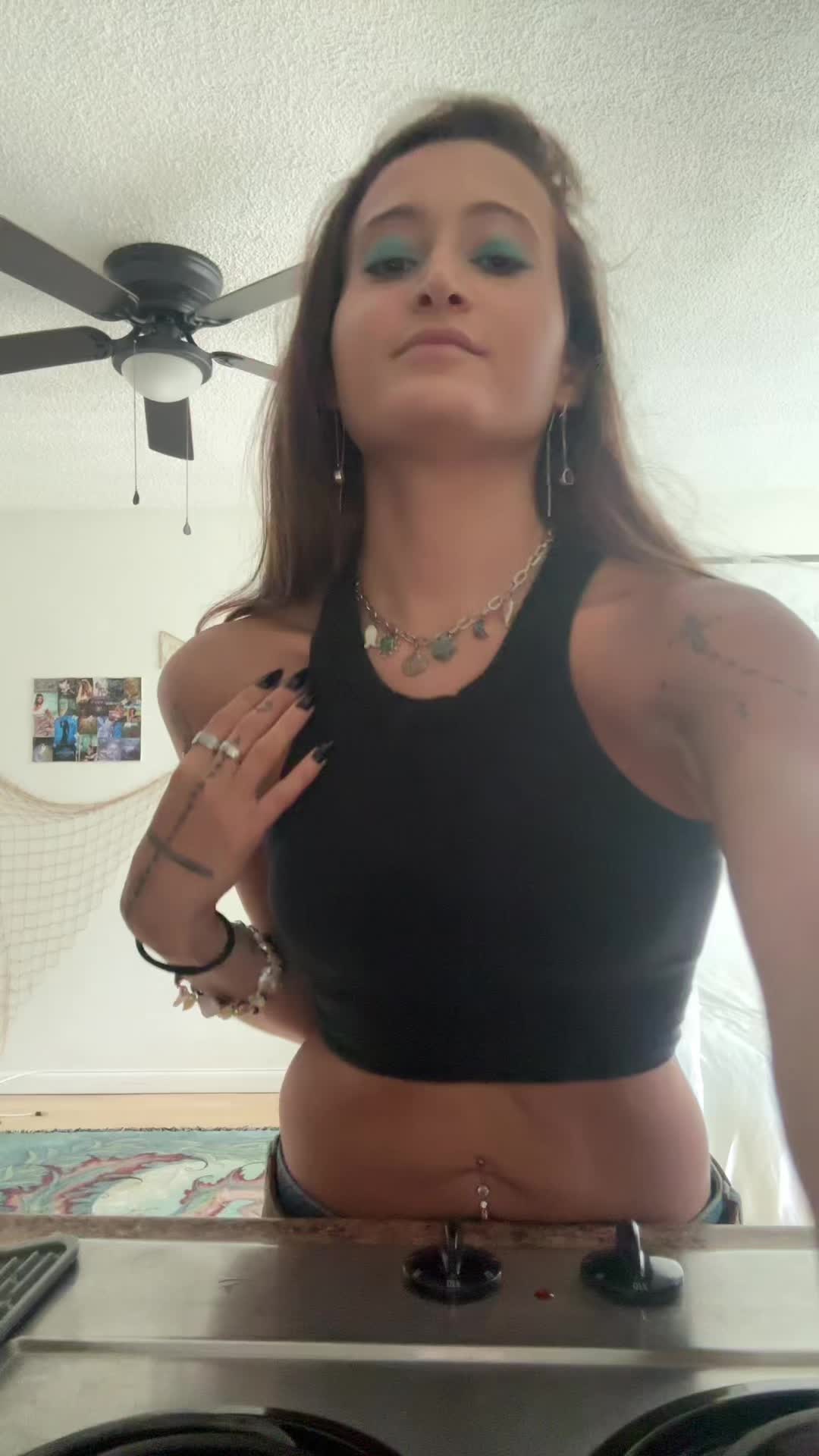 @julessearena