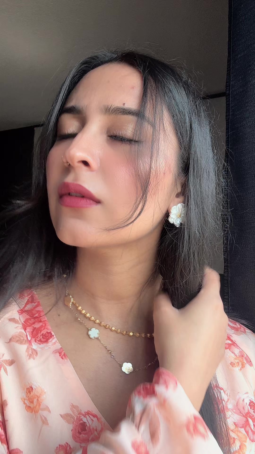 @Jazz_kaur_20