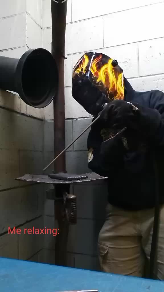 @Female Welder