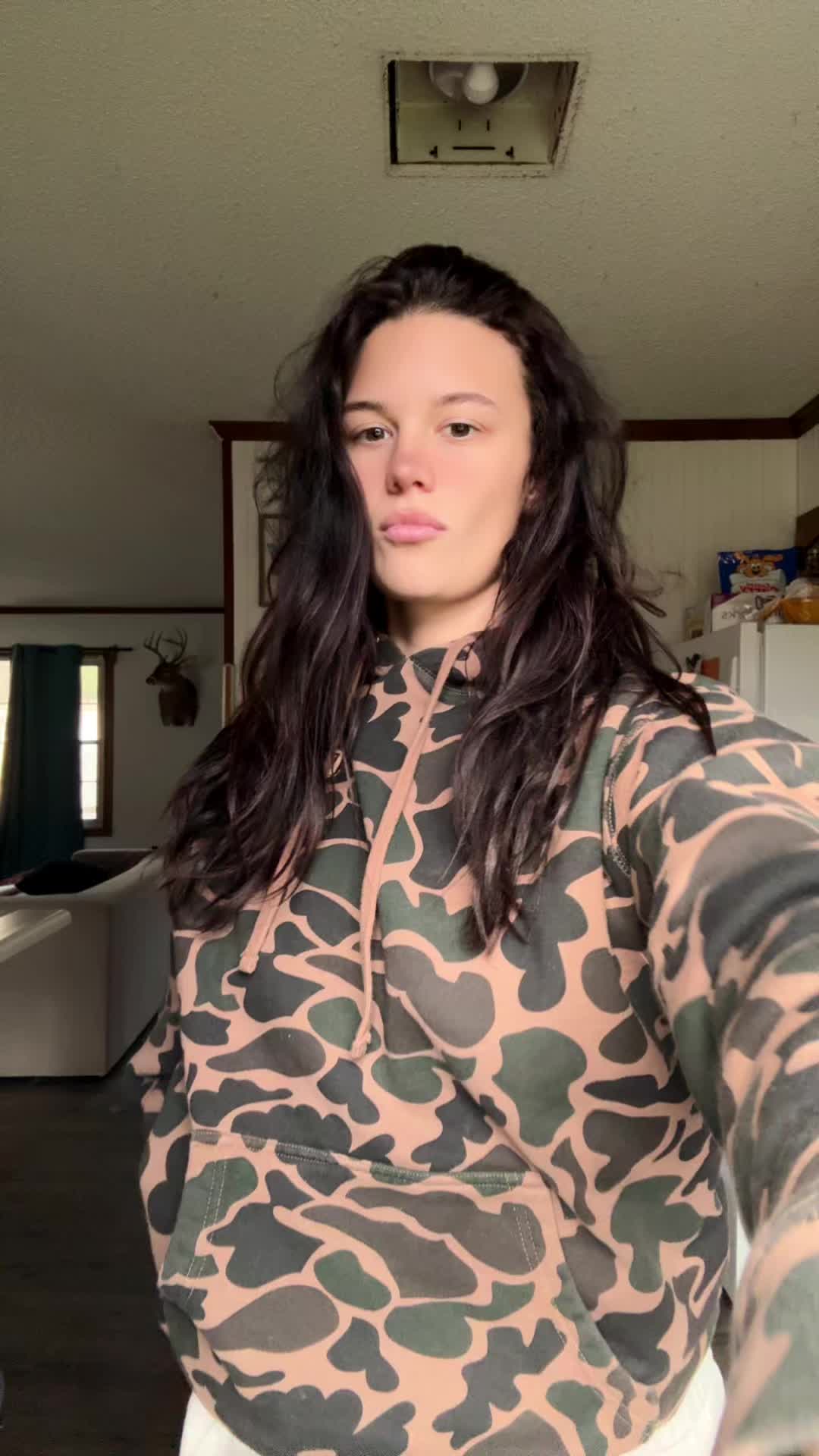 @lys.gregory