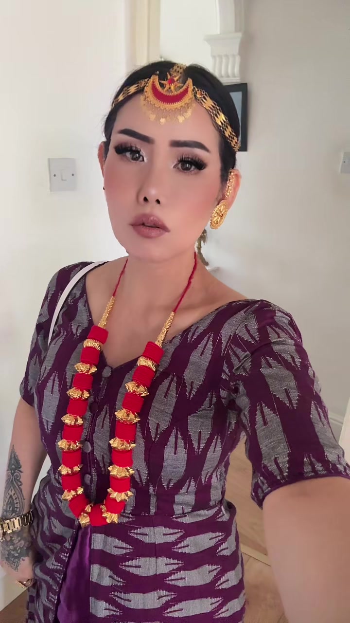 @Amira limbu🇬🇧🇳🇵