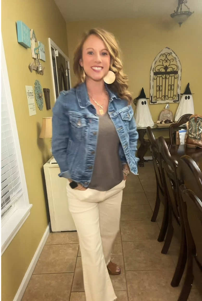 @Britney | Teacher+Mama+ Wife